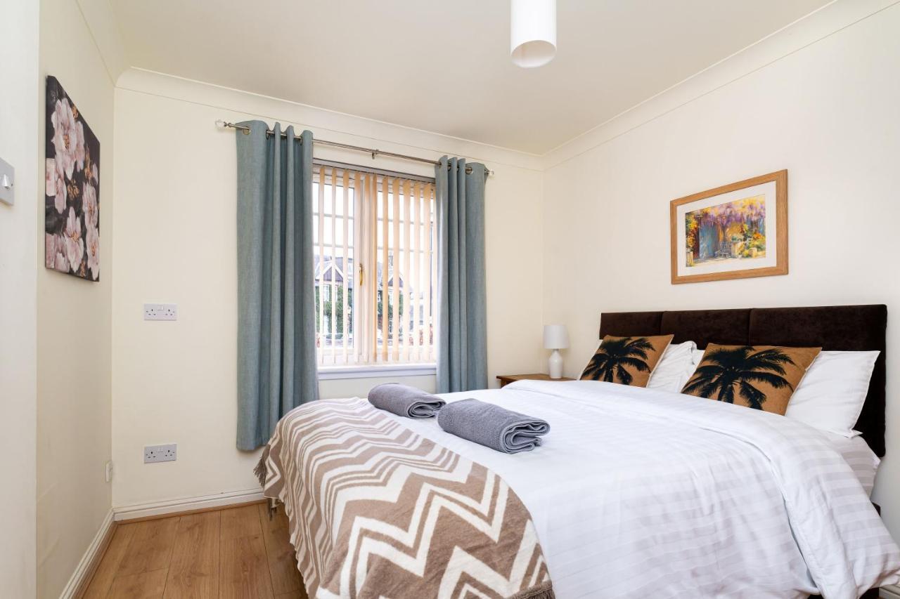 4 Bedroom Townhouse In Stirling Esterno foto