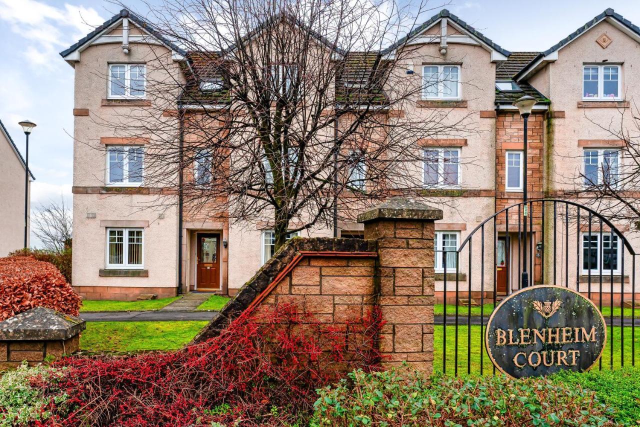 4 Bedroom Townhouse In Stirling Esterno foto