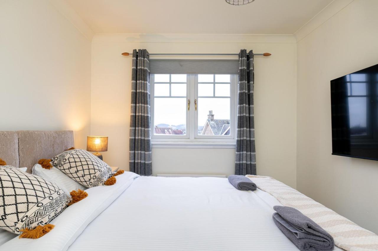 4 Bedroom Townhouse In Stirling Esterno foto