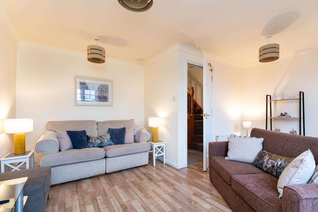 4 Bedroom Townhouse In Stirling Esterno foto