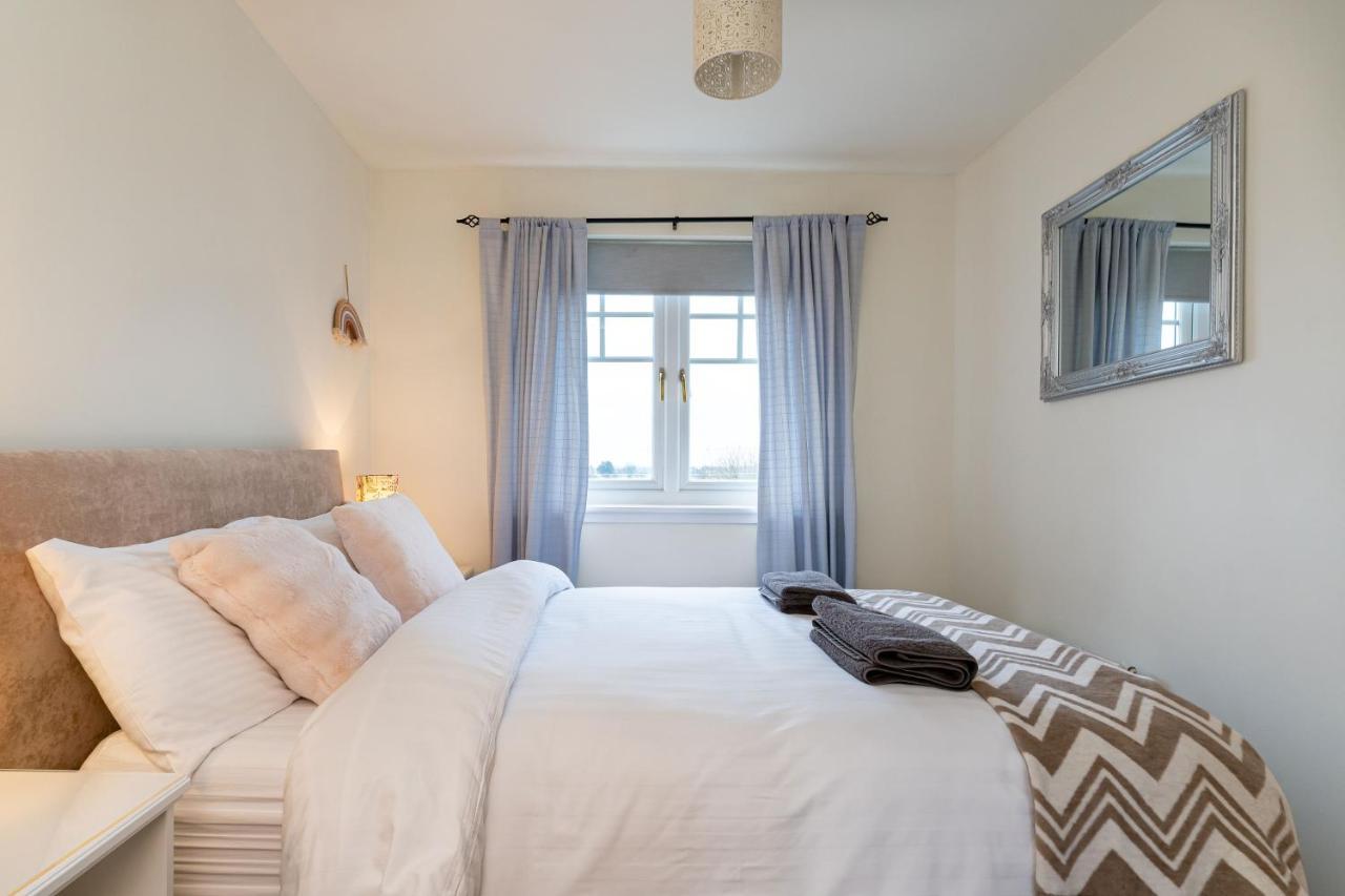 4 Bedroom Townhouse In Stirling Esterno foto